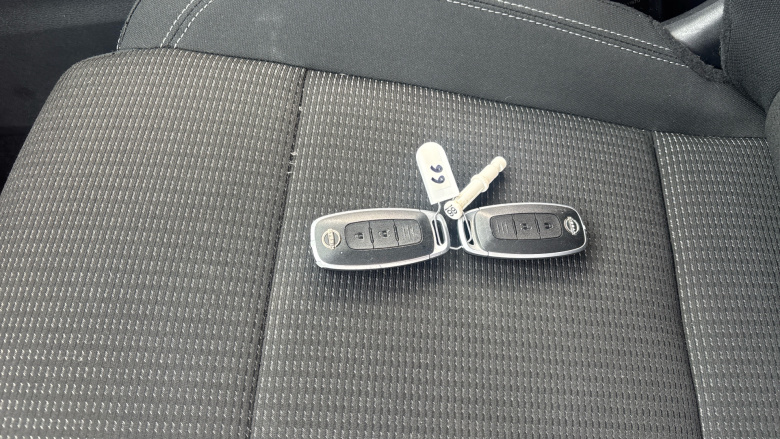 Nissan Qashqai 1.3 DiG-T MH Acenta Premium 5dr Petrol Hatchback